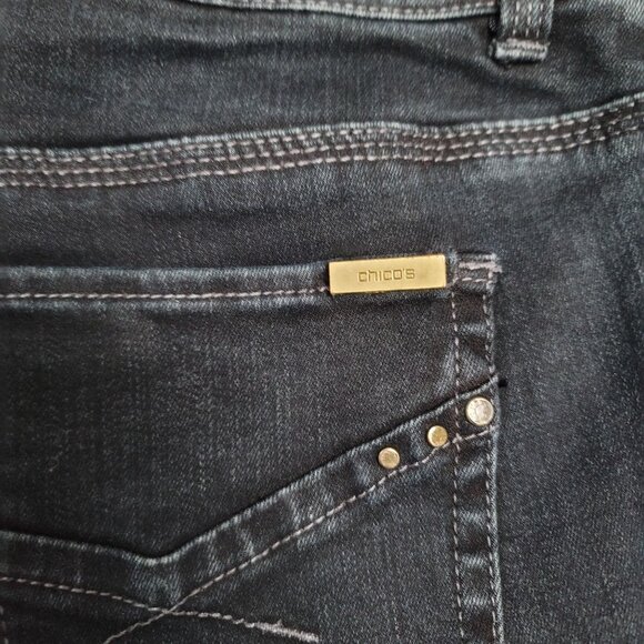 So Slimming By Chico's Women's Denim Jeans. 4 (chico's 0) - Picture 4 of 6